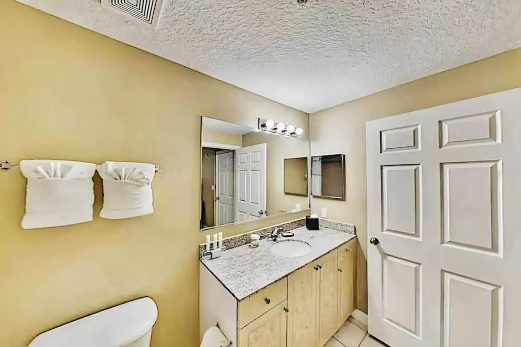 Entire 3-br Minutes From X8 Hot Tub 2204 Appartement Orlando
